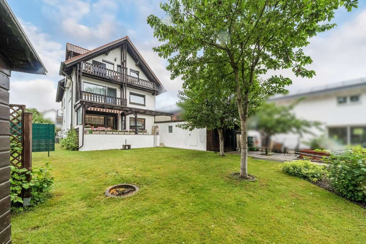Thumbnail-Haus zum Kaufen in Freising 1.190.000,00 € 281 m²