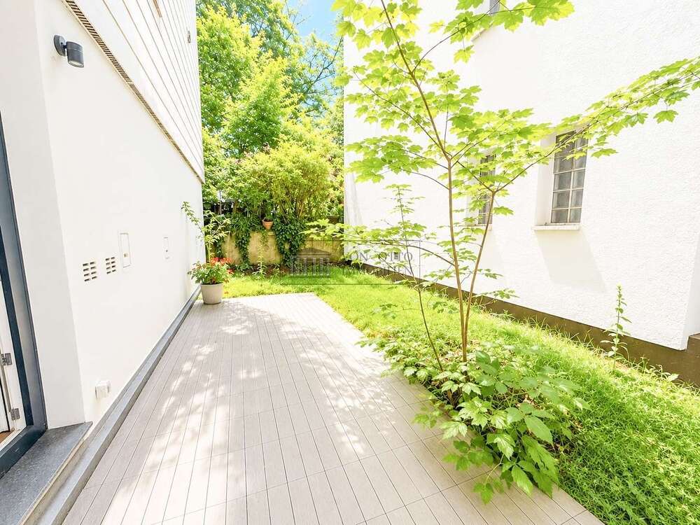 Thumbnail-Wohnung zum Kaufen in Hamburg 690.000,00 € 90.03 m²