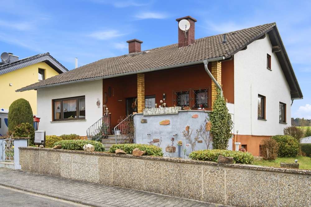 Thumbnail-Haus zum Kaufen in Heidenrod Laufenselden 255.000,00 € 99 m²