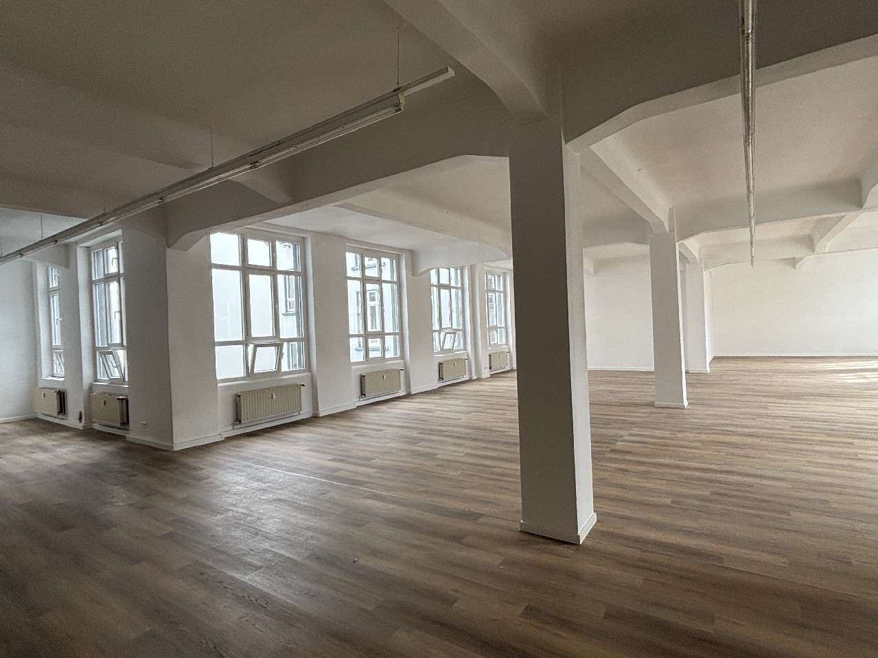 Thumbnail-Haus zum Kaufen in Krefeld 2.099.000,00 € 687 m²