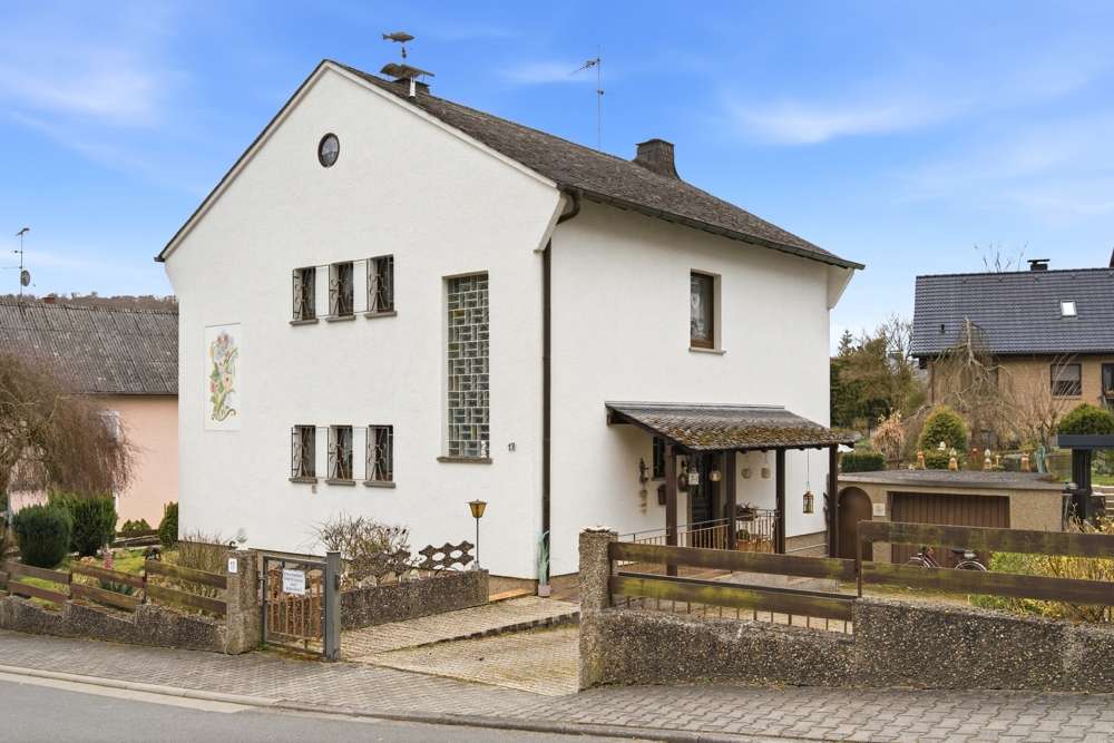 Thumbnail-Haus zum Kaufen in Schiesheim 215.000,00 € 129 m²