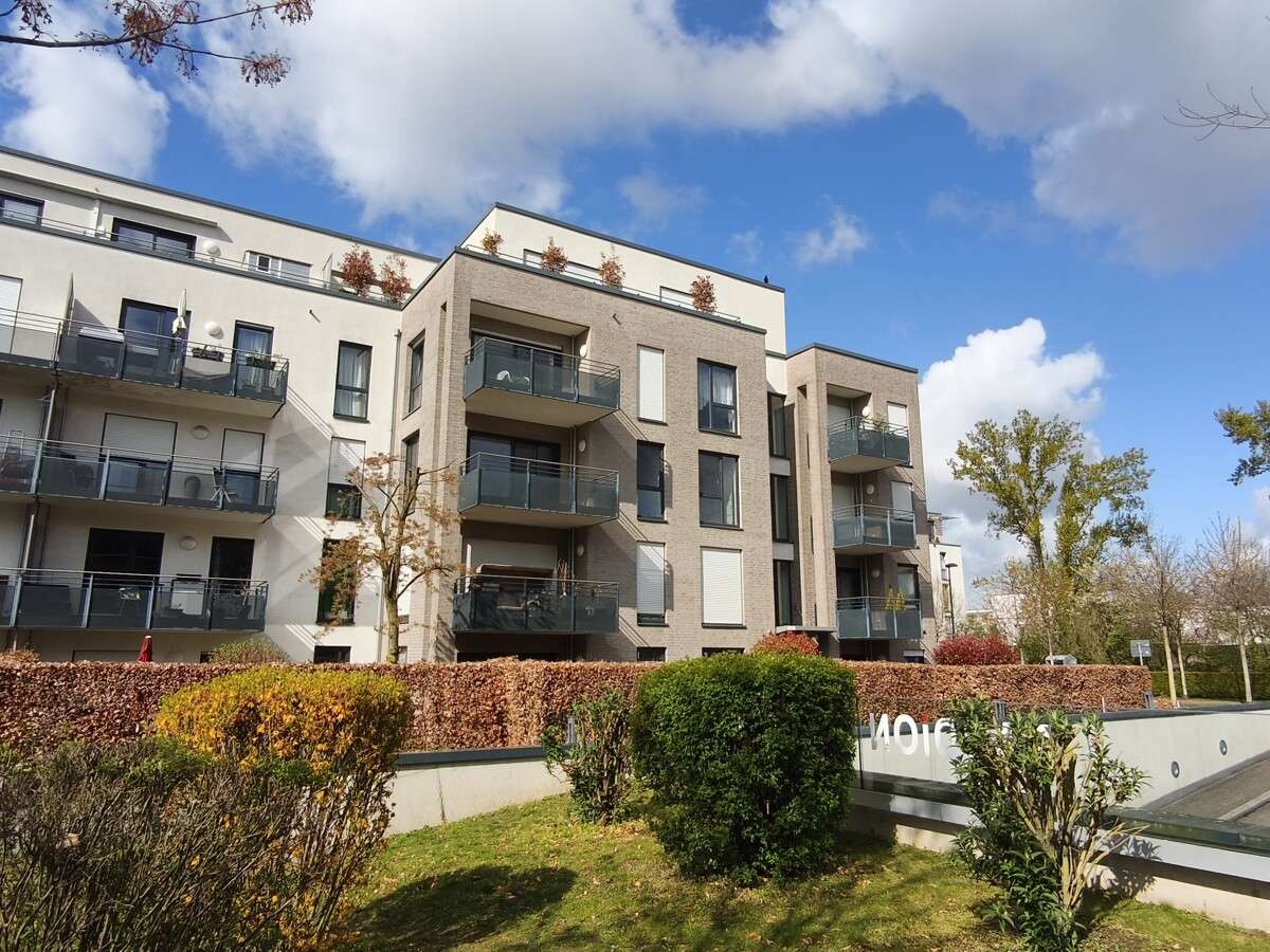 Thumbnail-Wohnung zum Kaufen in Düsseldorf 690.000,00 € 95 m²