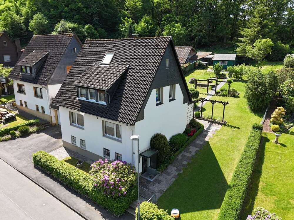 Thumbnail-Haus zum Kaufen in Werdohl Altenmühle 239.000,00 € 135 m²