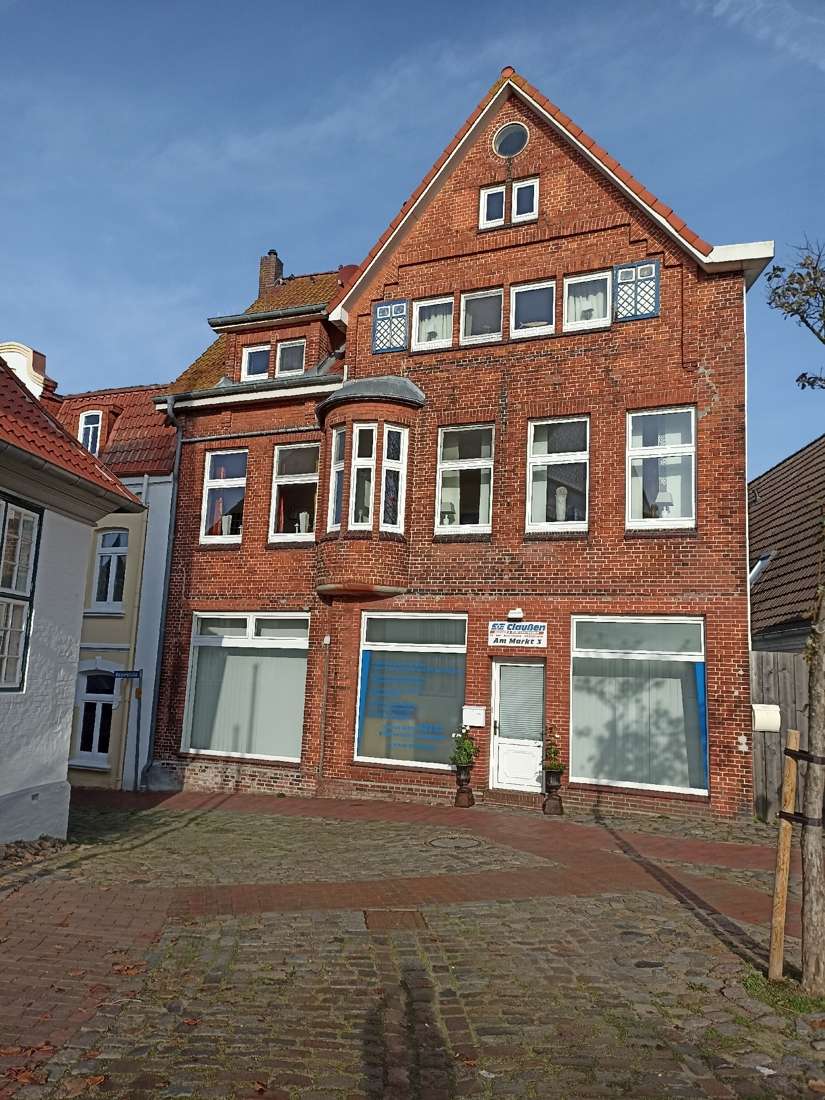 Thumbnail-Haus zum Kaufen in Wesselburen 365.000,00 € 180 m²