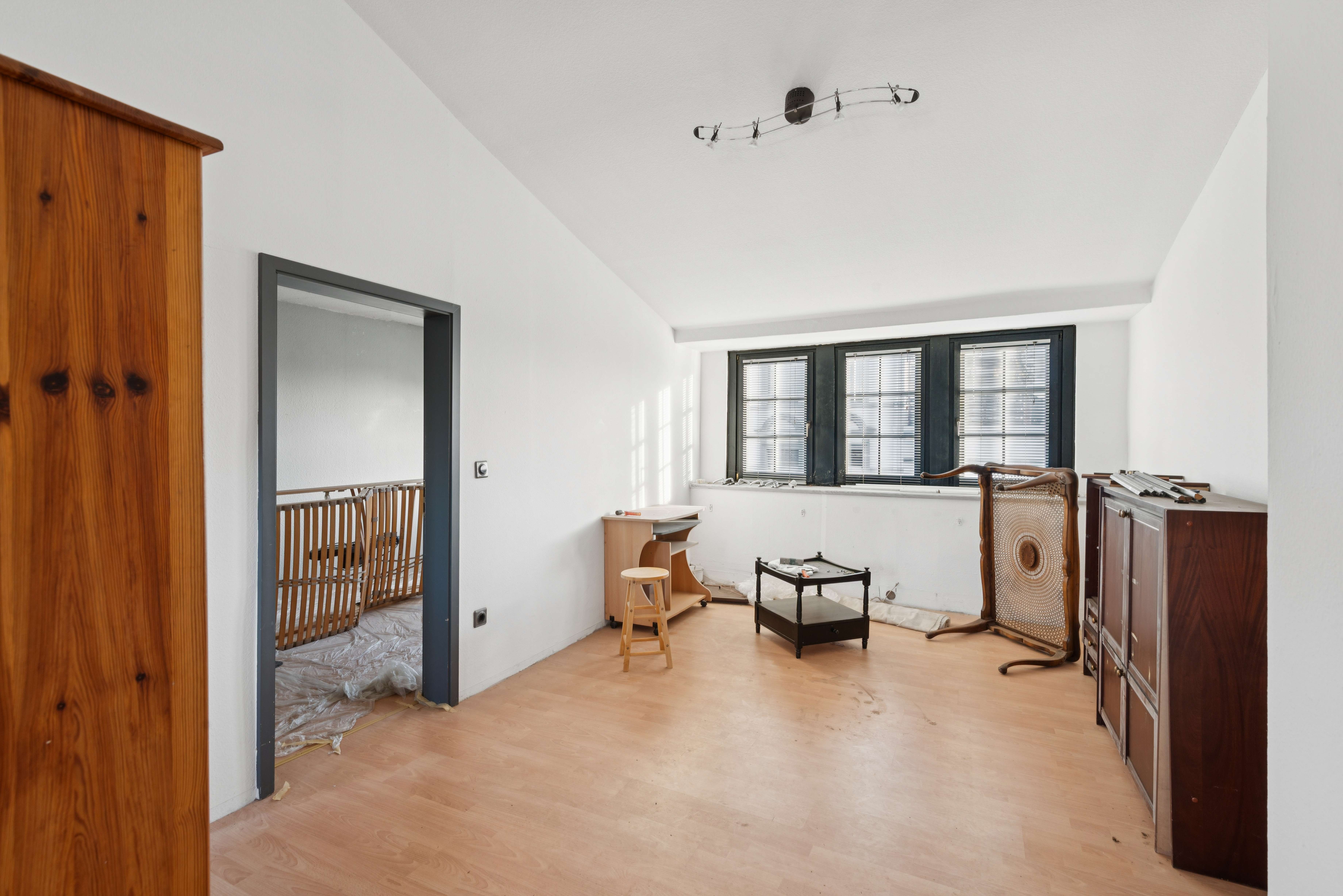 Thumbnail-Haus zum Kaufen in Krefeld Uerdingen 260.000,00 € 130 m²