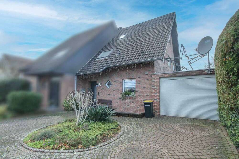 Thumbnail-Haus zum Kaufen in Monheim am Rhein 699.000,00 € 143 m²