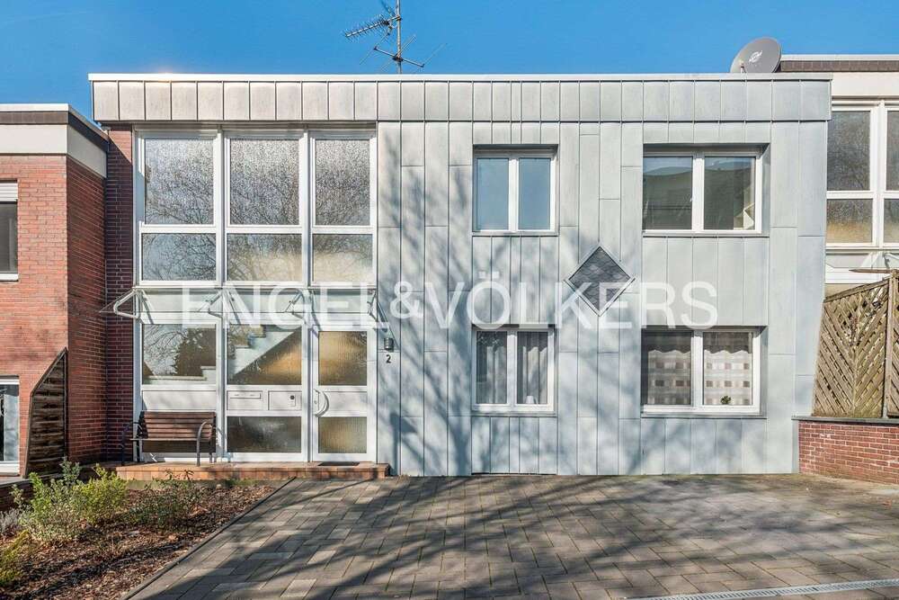 Thumbnail-Wohnung zum Kaufen in Bergisch Gladbach - Bensberg 345.000,00 € 84 m²