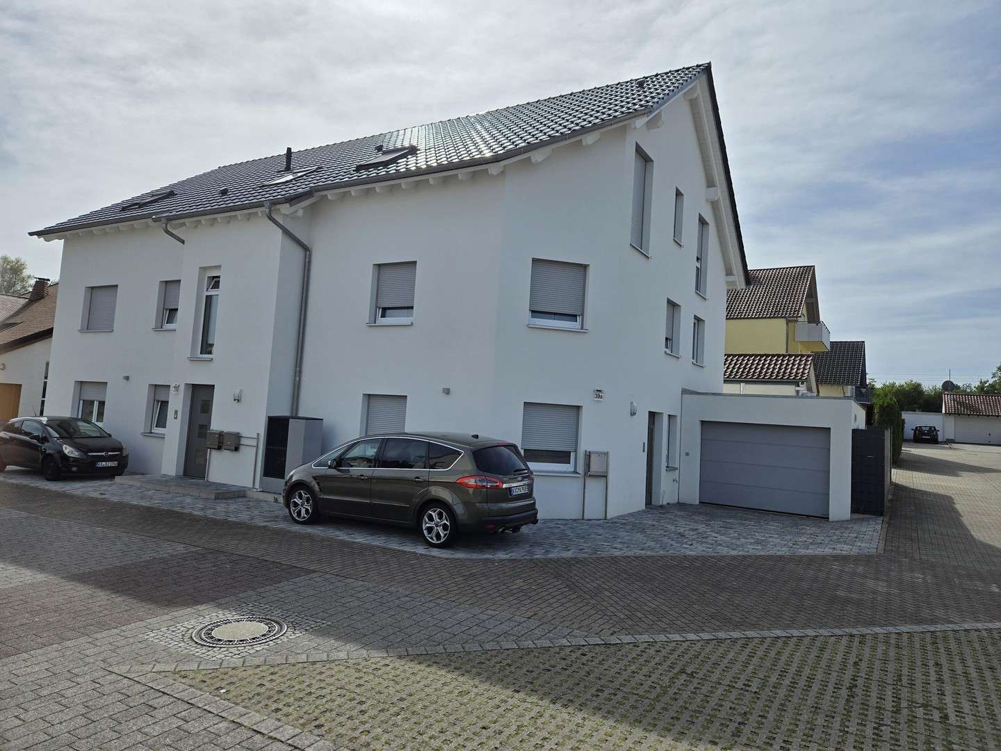Thumbnail-Wohnung zum Mieten in Stettfeld 1.390,00 € 130 m²