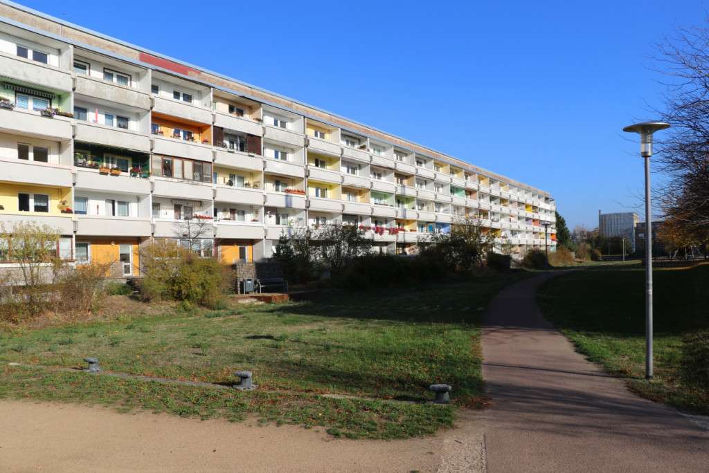 Thumbnail-Wohnung zum Mieten in Dessau-Roßlau 460,00 € 83.55 m²