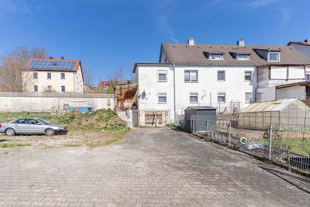 Thumbnail-Haus zum Kaufen in Sulzbach-Rosenberg 199.000,00 € 157.08 m²