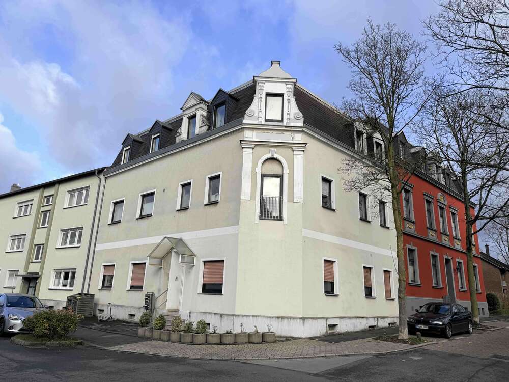 Thumbnail-Wohnung zum Kaufen in Mülheim 154.000,00 € 67 m²