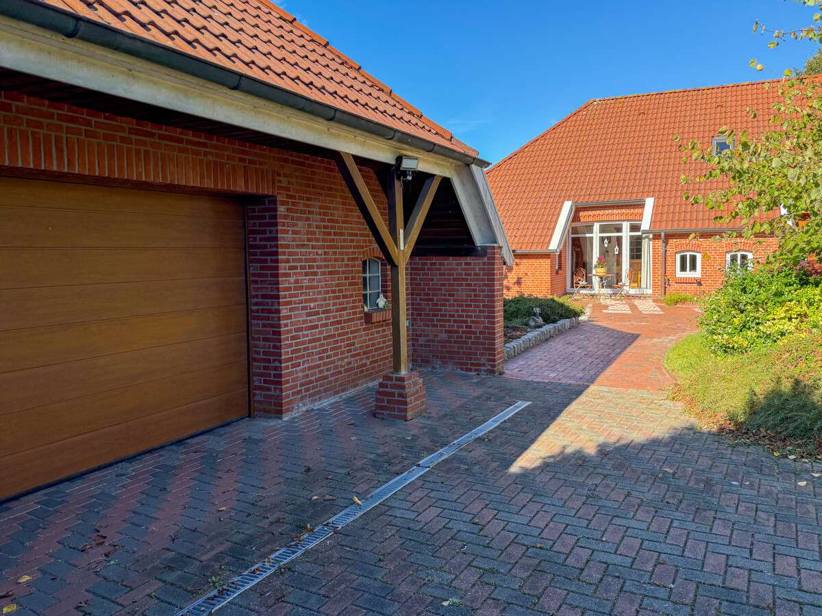 Thumbnail-Haus zum Kaufen in Südbrookmerland Moordorf 419.000,00 € 160 m²