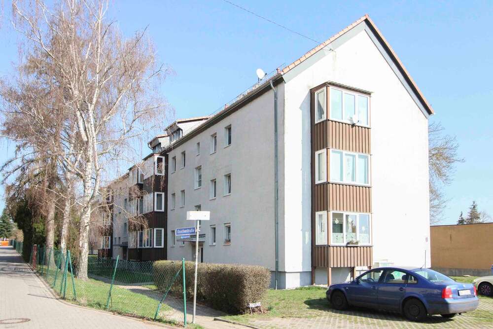 Thumbnail-Wohnung zum Kaufen in Niederndodeleben 45.000,00 € 49.41 m²