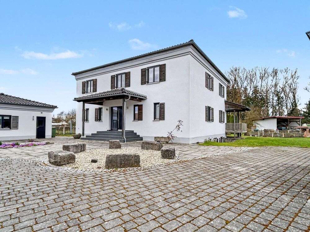 Thumbnail-Haus zum Kaufen in Pförring 1.500.000,00 € 220 m²