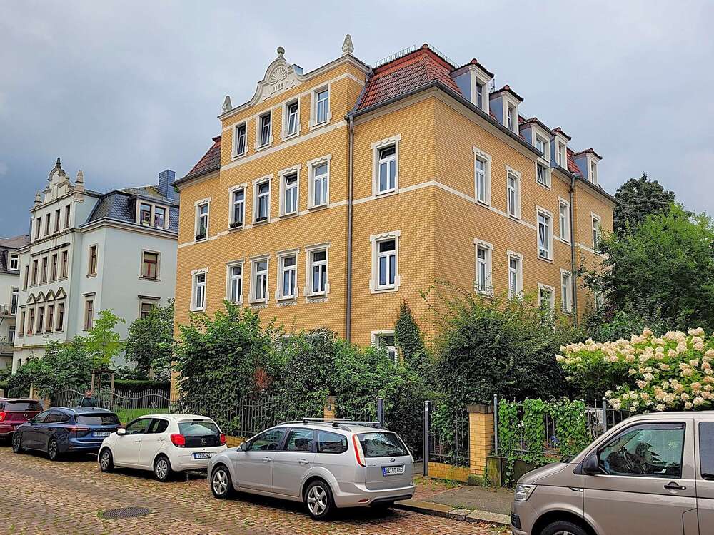 Thumbnail-Wohnung zum Kaufen in Dresden 120.000,00 € 49.67 m²