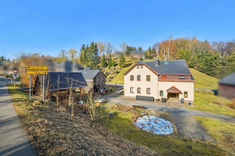 Thumbnail-Haus zum Kaufen in HermsdorfErzgebirge 209.000,00 € 200 m²