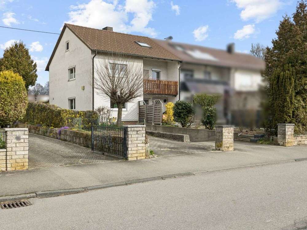 Thumbnail-Haus zum Kaufen in Hechingen 279.000,00 € 128.2 m²