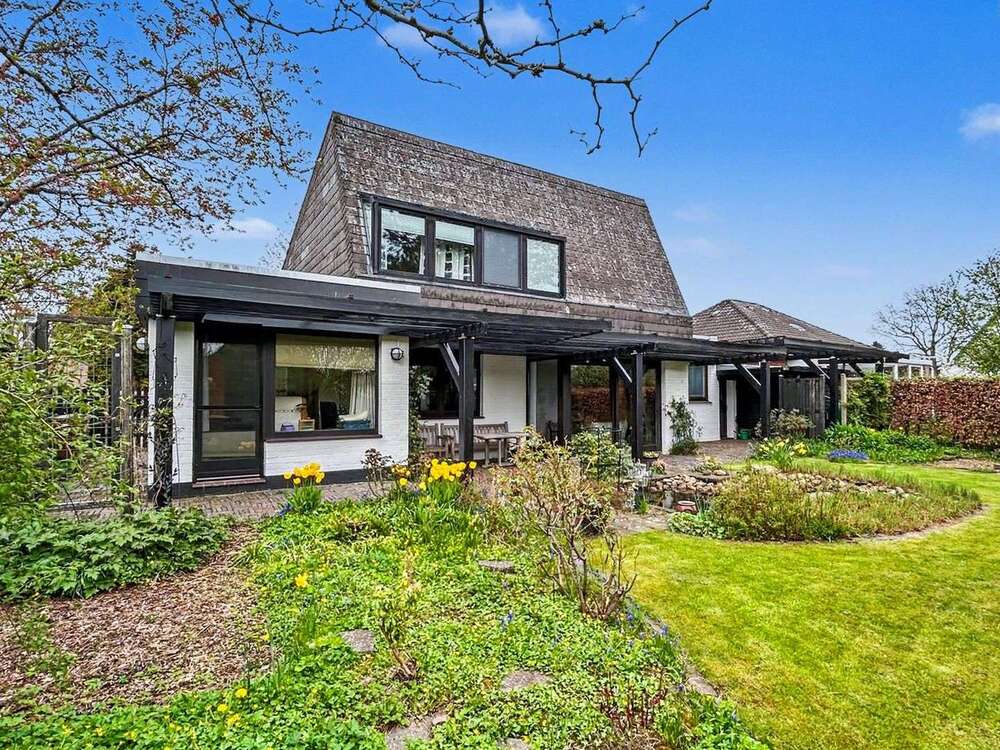 Thumbnail-Haus zum Kaufen in Nordenham 365.000,00 € 201 m²