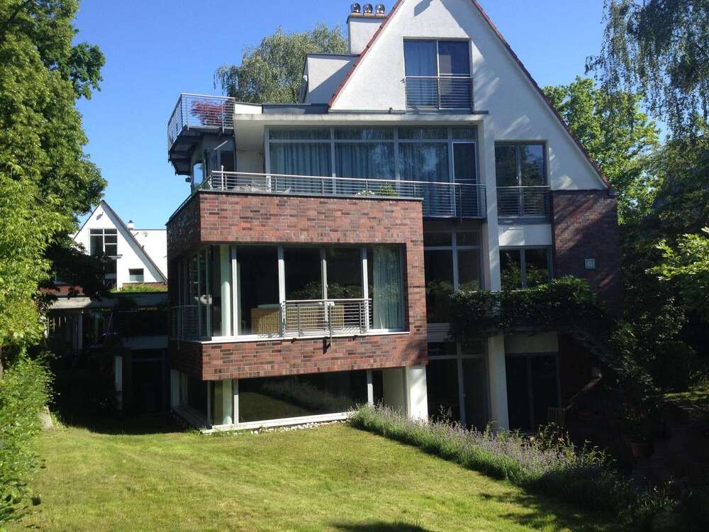 Thumbnail-Wohnung zum Kaufen in Kleinmachnow 1.950.000,00 € 275 m²