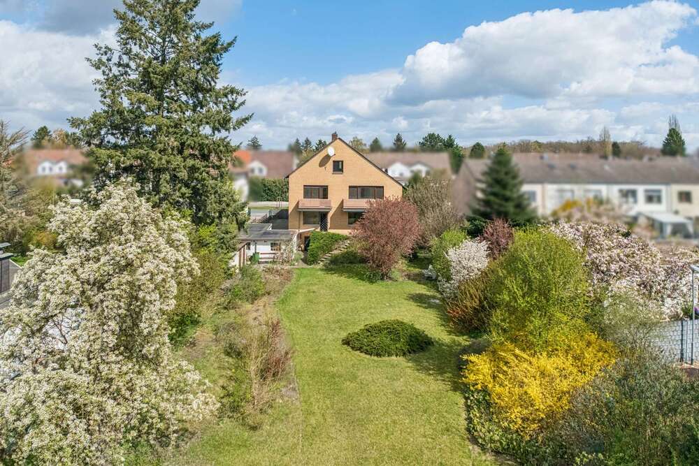 Thumbnail-Haus zum Kaufen in Hannover 800.000,00 € 233 m²