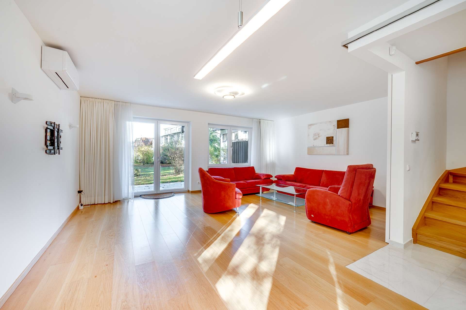 Thumbnail-Haus zum Kaufen in Taufkirchen 1.120.000,00 € 145.99 m²