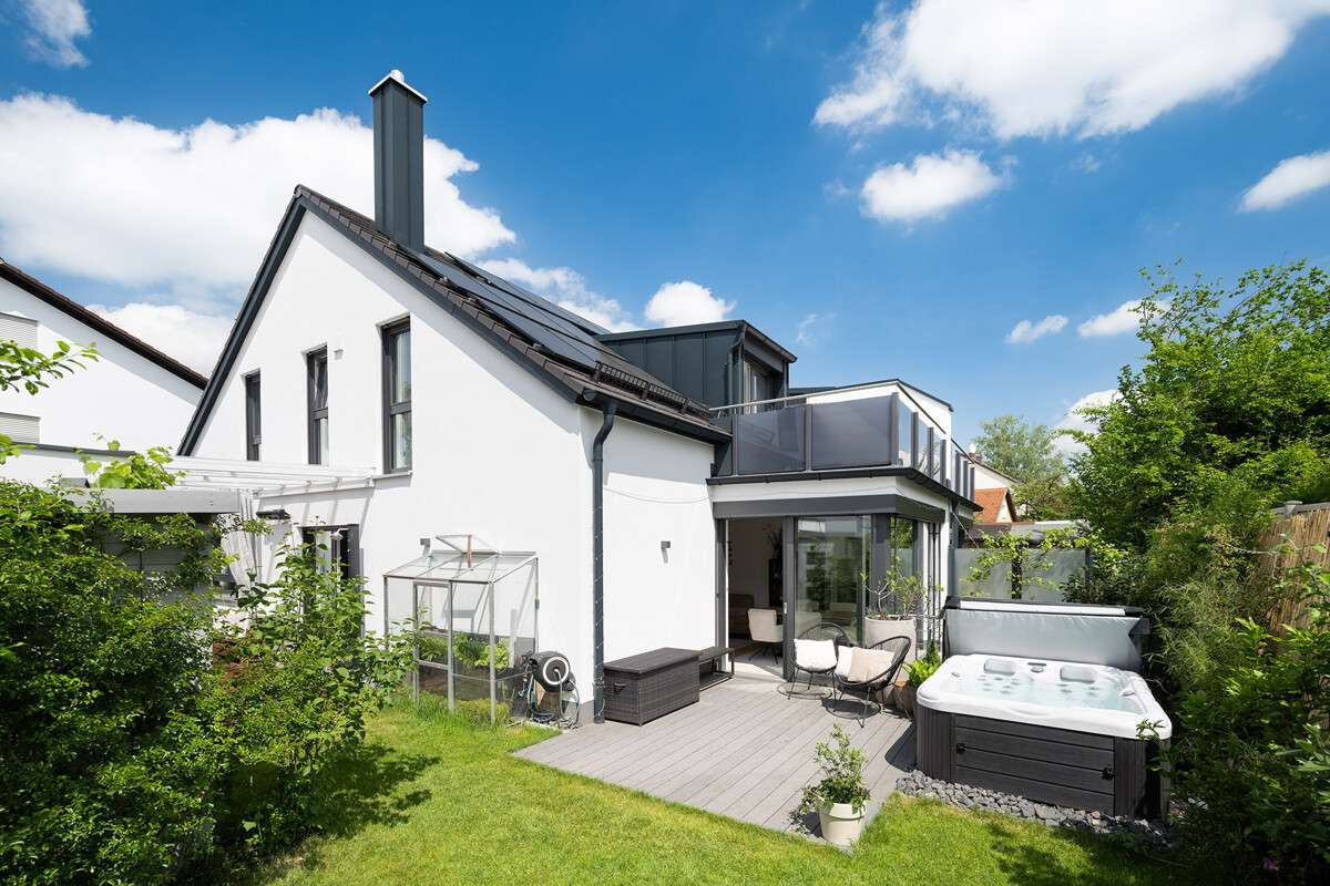 Thumbnail-Haus zum Kaufen in Unterschleißheim 1.098.000,00 € 140 m²