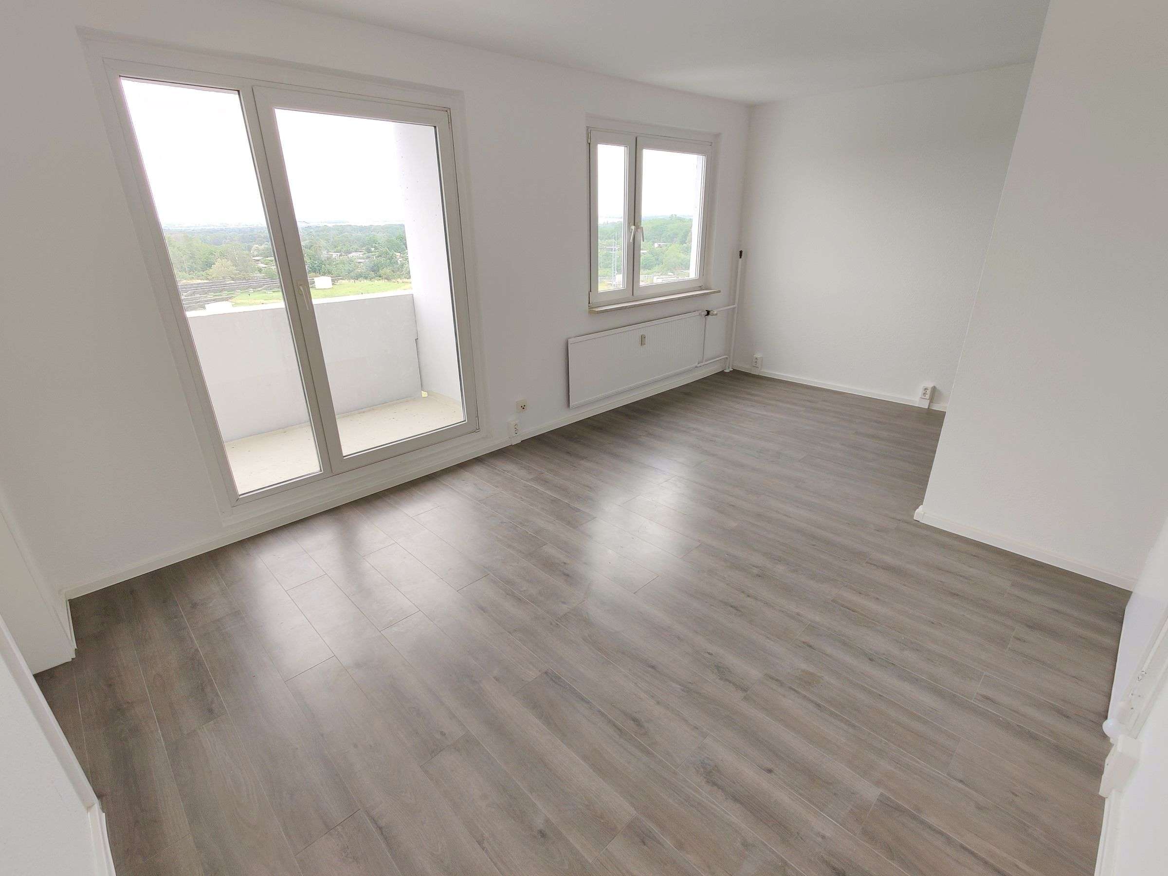 Thumbnail-Wohnung zum Mieten in Halle 800,00 € 119 m²