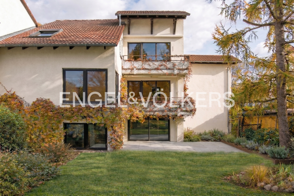 Thumbnail-Haus zum Kaufen in Königstein im Taunus 990.000,00 € 253 m²