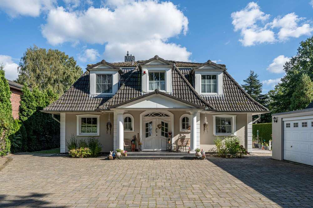 Thumbnail-Haus zum Kaufen in Hamburg Duvenstedt 1.590.000,00 € 202 m²