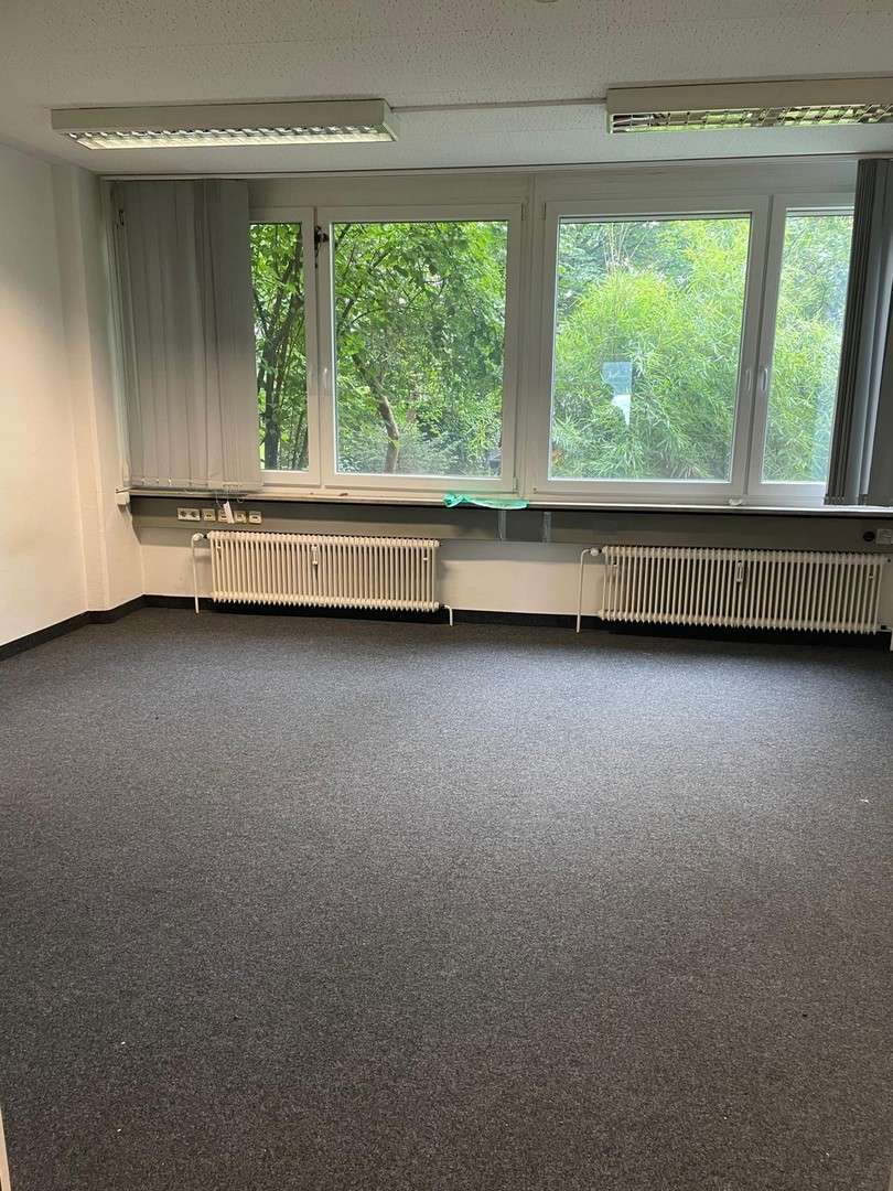 Thumbnail-Büro in München 1.092,00 € 156 m²
