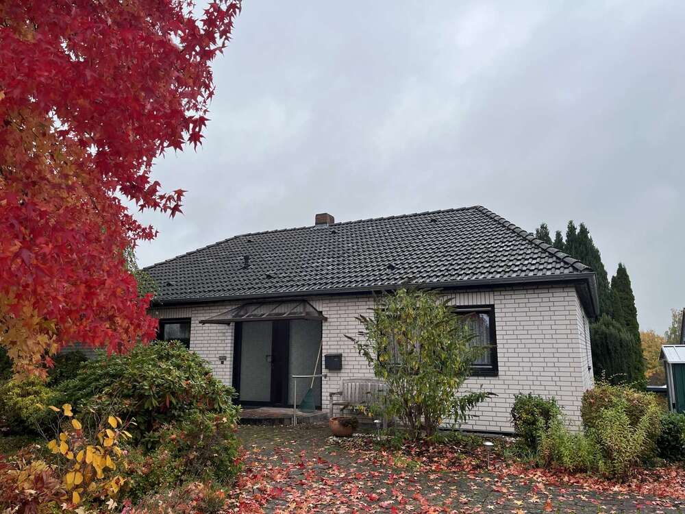 Thumbnail-Haus zum Kaufen in Kirchbrak 115.000,00 € 125.47 m²