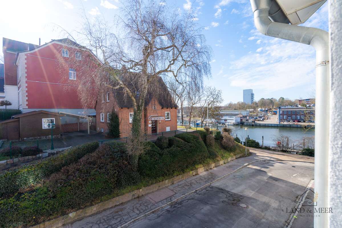 Thumbnail-Wohnung zum Kaufen in Neustadt in Holstein 399.000,00 € 94 m²