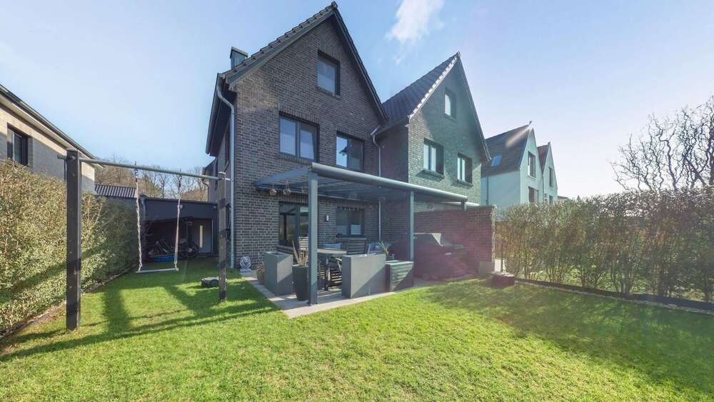 Thumbnail-Haus zum Kaufen in Oldenburg 579.000,00 € 165.1 m²
