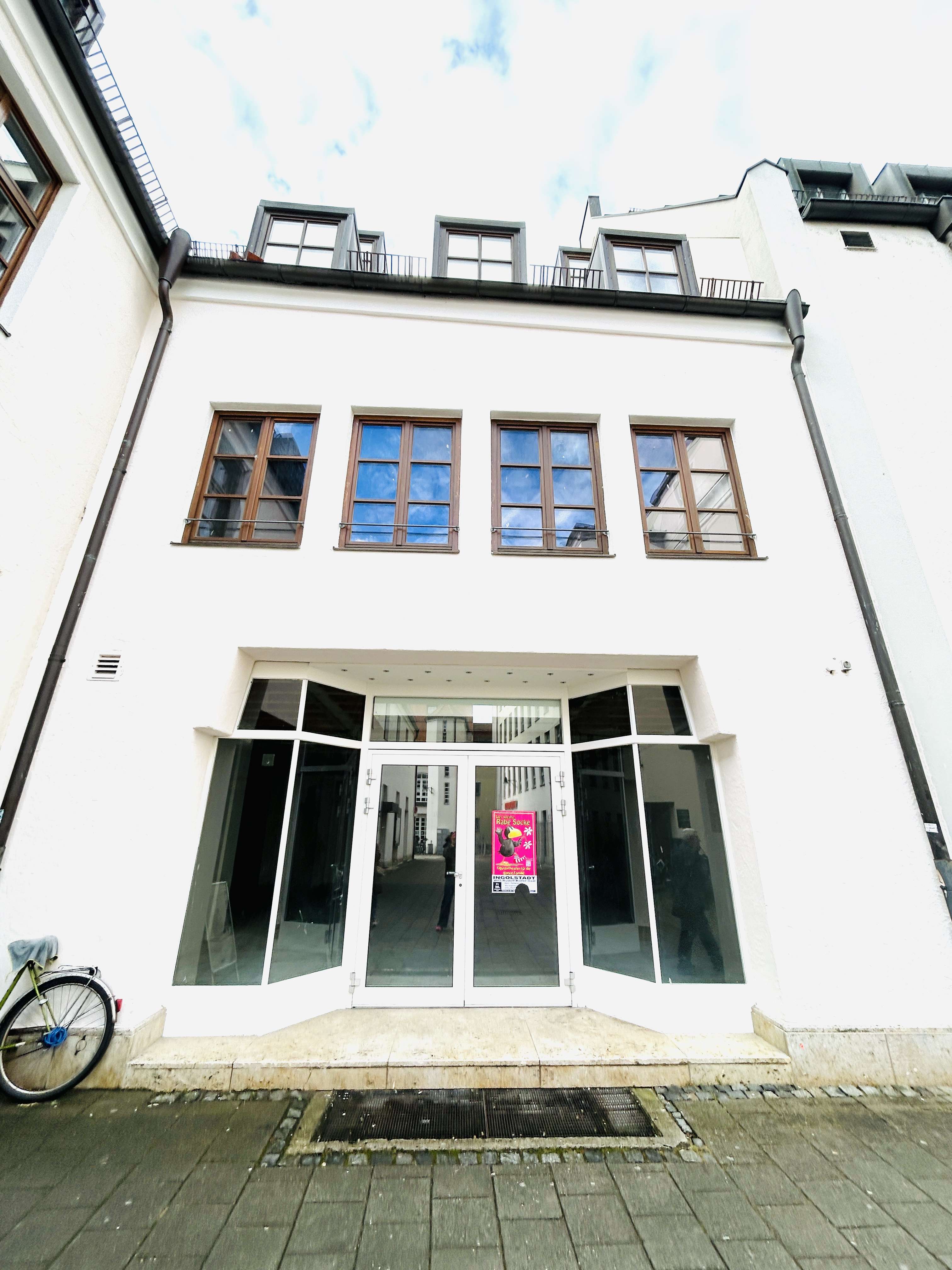 Thumbnail-Büro in Ingolstadt 1.930,00 € 169 m²