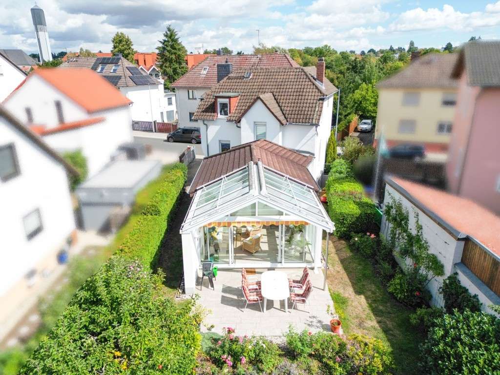 Thumbnail-Haus zum Kaufen in Schwalbach 685.000,00 € 129.31 m²