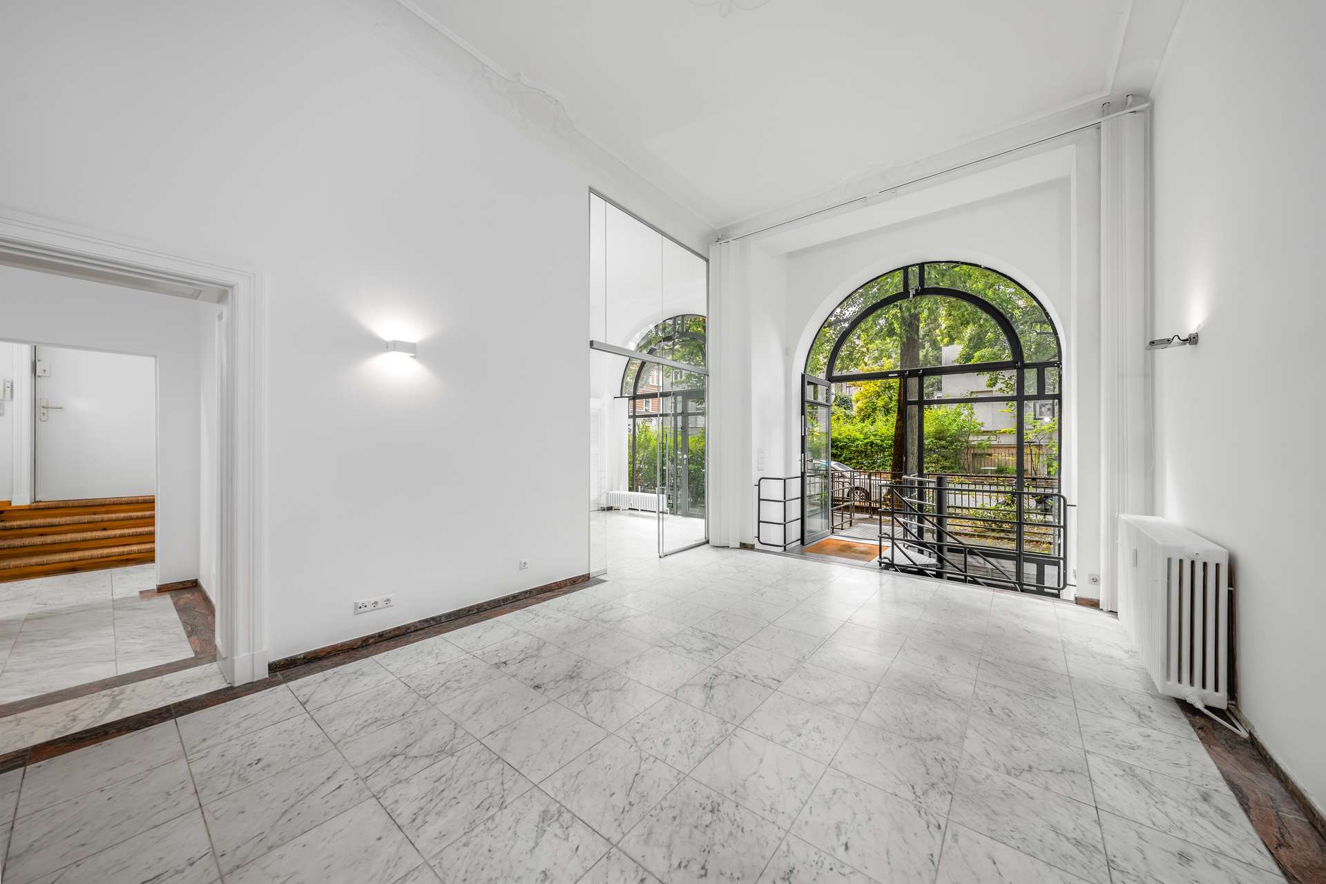 Thumbnail-Wohnung zum Kaufen in Berlin 699.000,00 € 166 m²