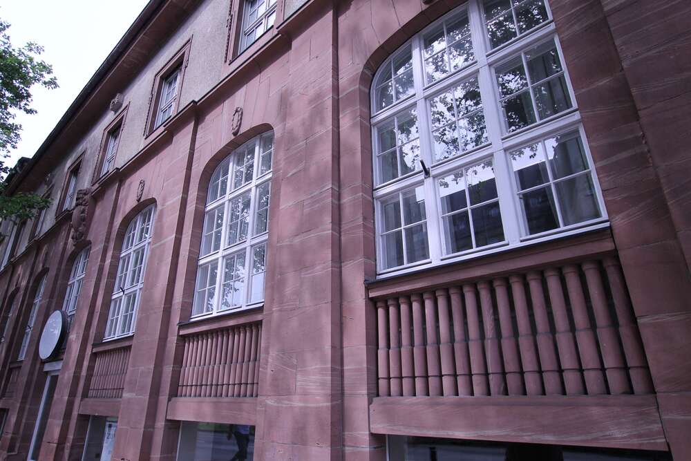 Thumbnail-Haus zum Kaufen in Duisburg Alt Hamborn 1.950.000,00 € 1500 m²