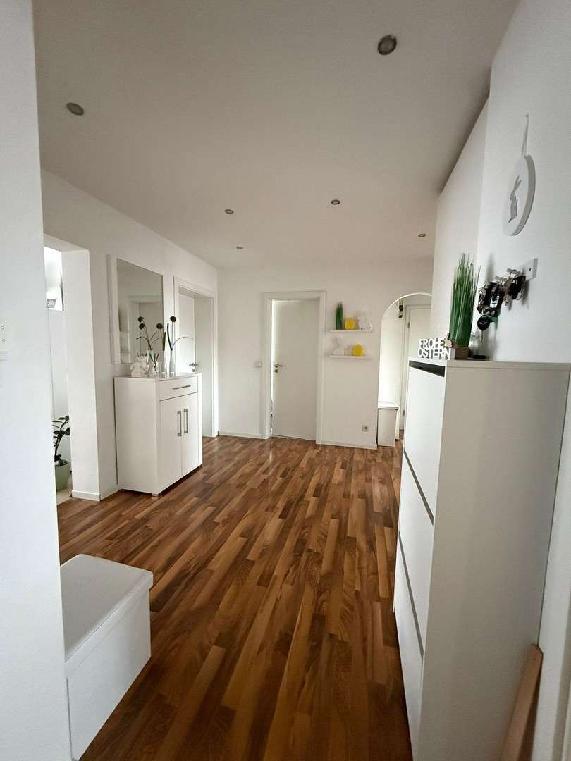 Thumbnail-Wohnung zum Kaufen in Öhringen 320.000,00 € 98 m²