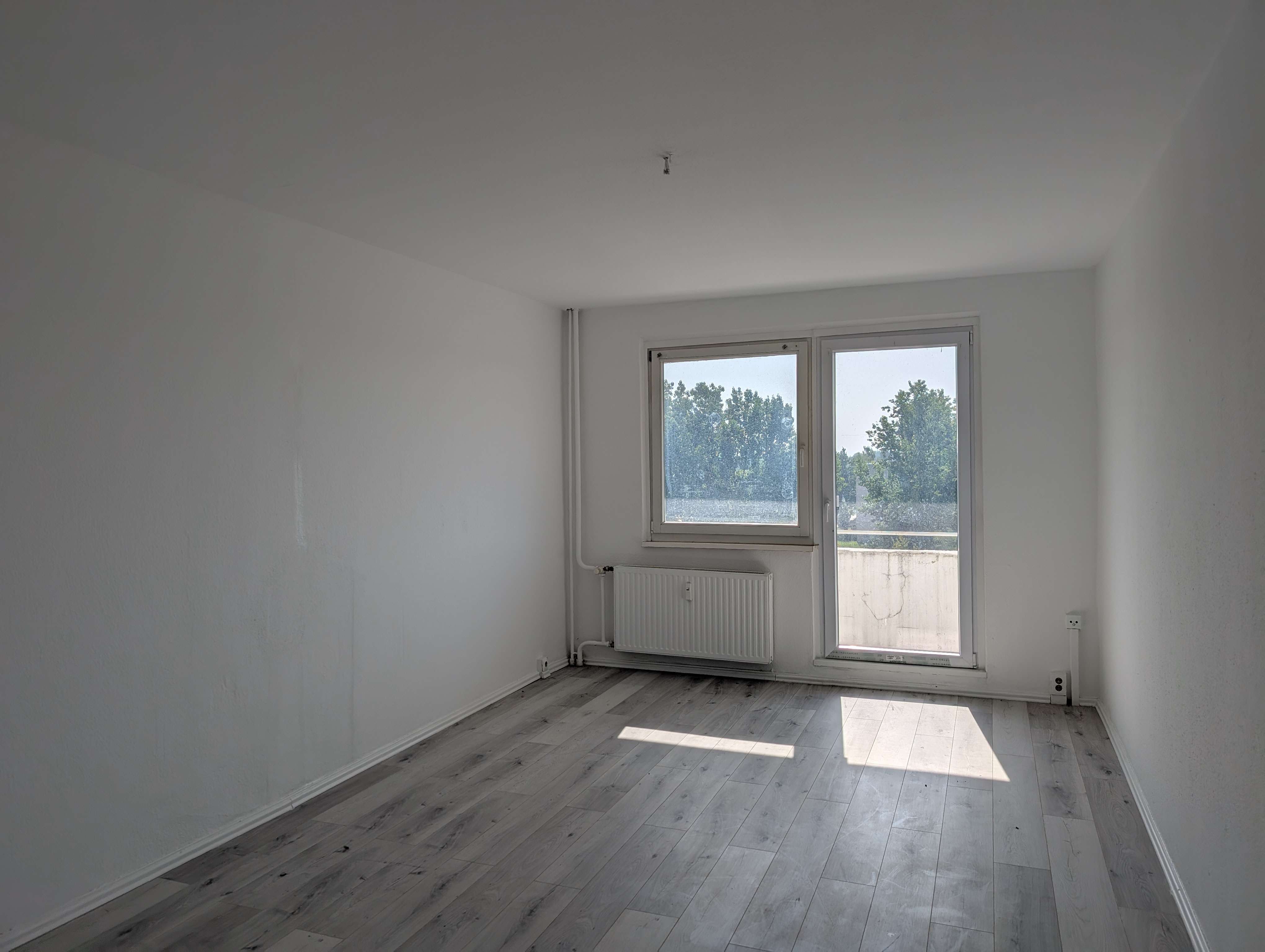 Thumbnail-Wohnung zum Mieten in Staßfurt 411,00 € 85.56 m²