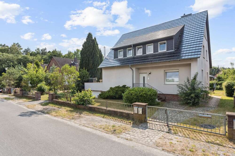 Thumbnail-Haus zum Kaufen in Wienhausen 450.000,00 € 200 m²