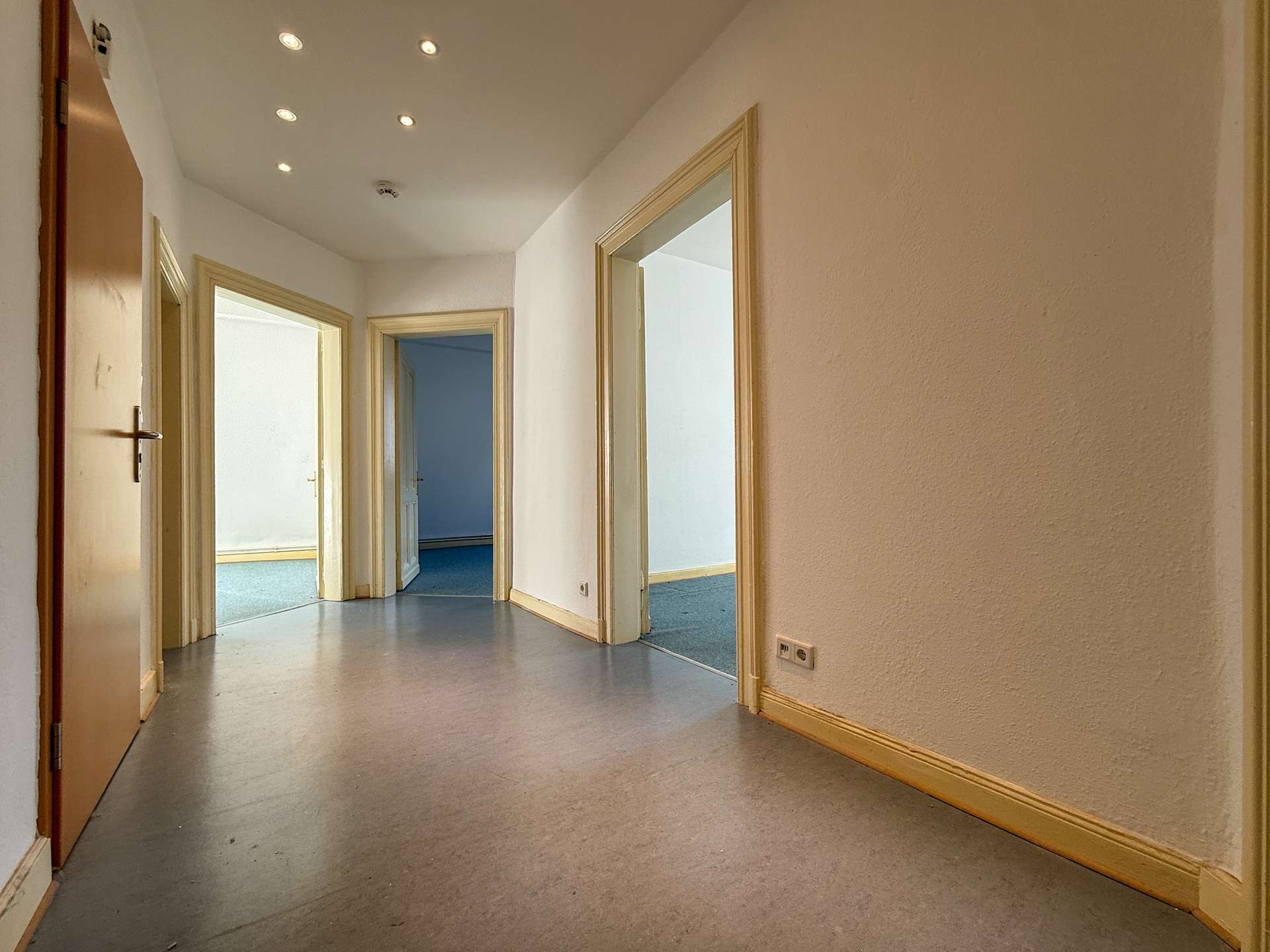 Thumbnail-Wohnung zum Mieten in Wuppertal 1.000,00 € 105 m²