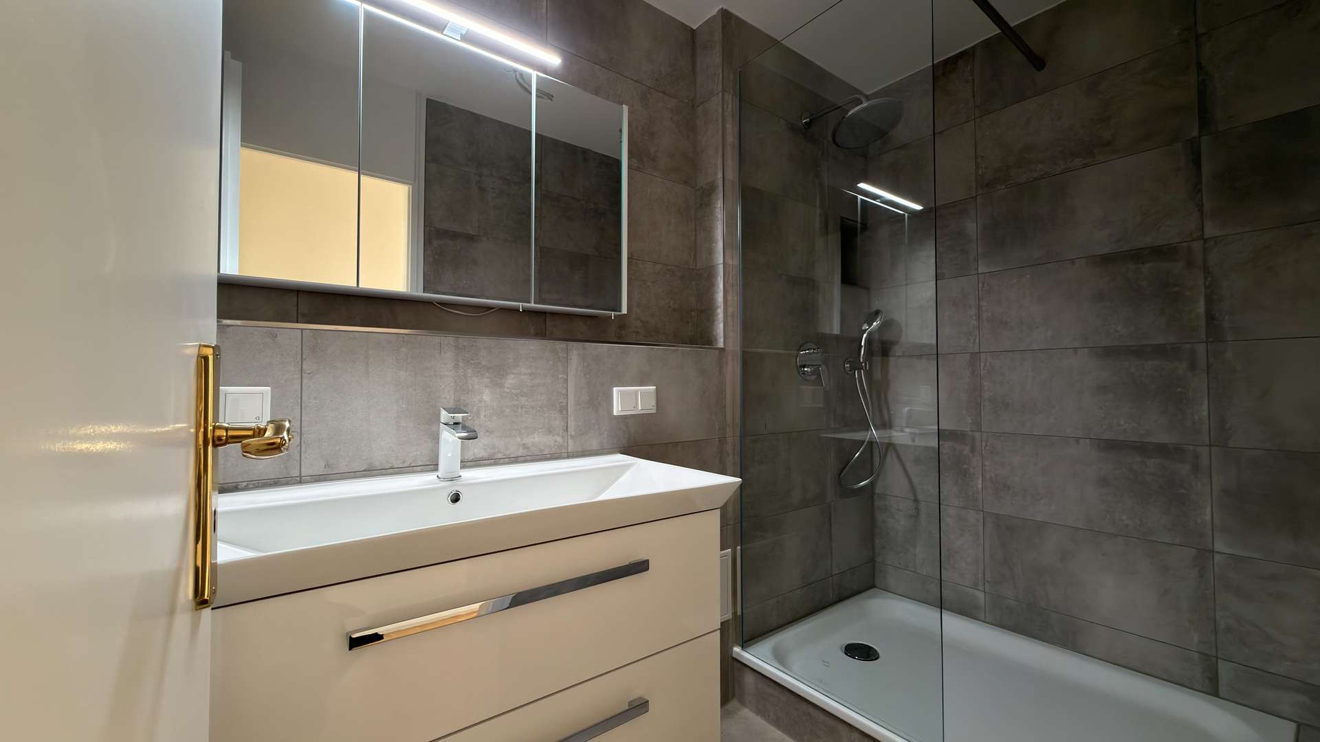 Thumbnail-Wohnung zum Mieten in Offenbach 1.400,00 € 99.86 m²