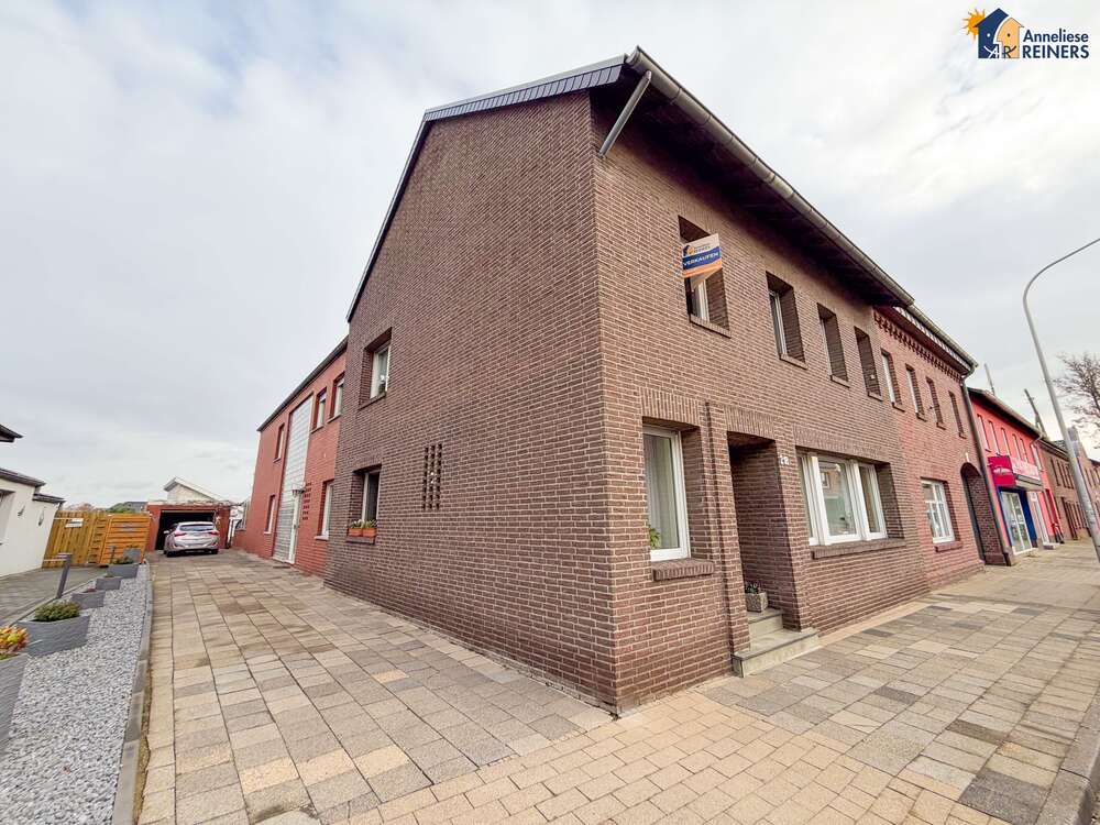 Thumbnail-Haus zum Kaufen in Heinsberg 299.000,00 € 258 m²
