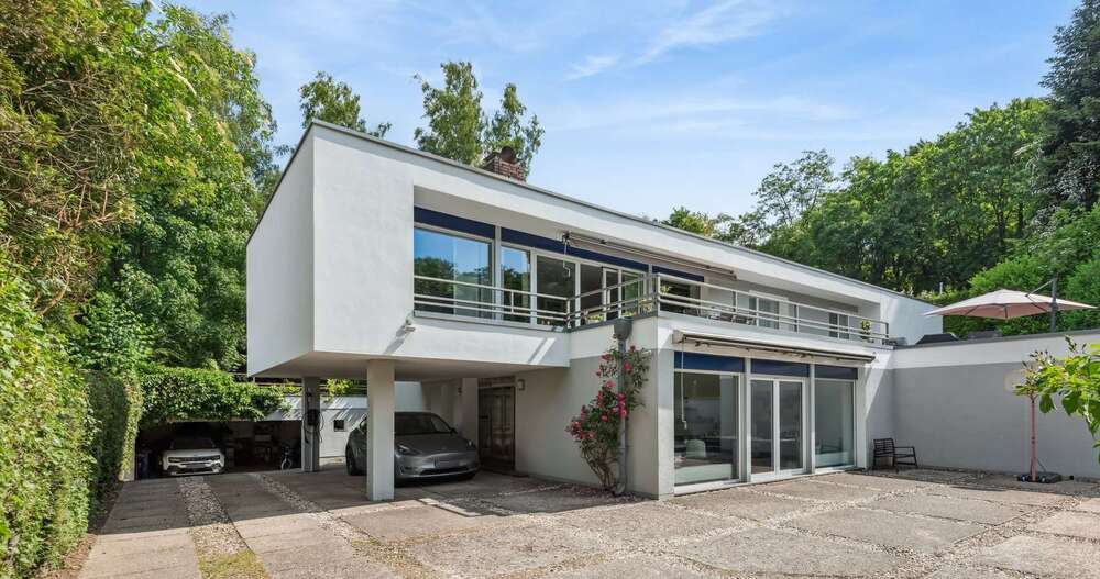 Thumbnail-Haus zum Kaufen in Essen 1.500.000,00 € 194 m²
