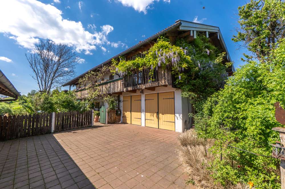 Thumbnail-Haus zum Kaufen in Albaching 1.098.000,00 € 155.72 m²