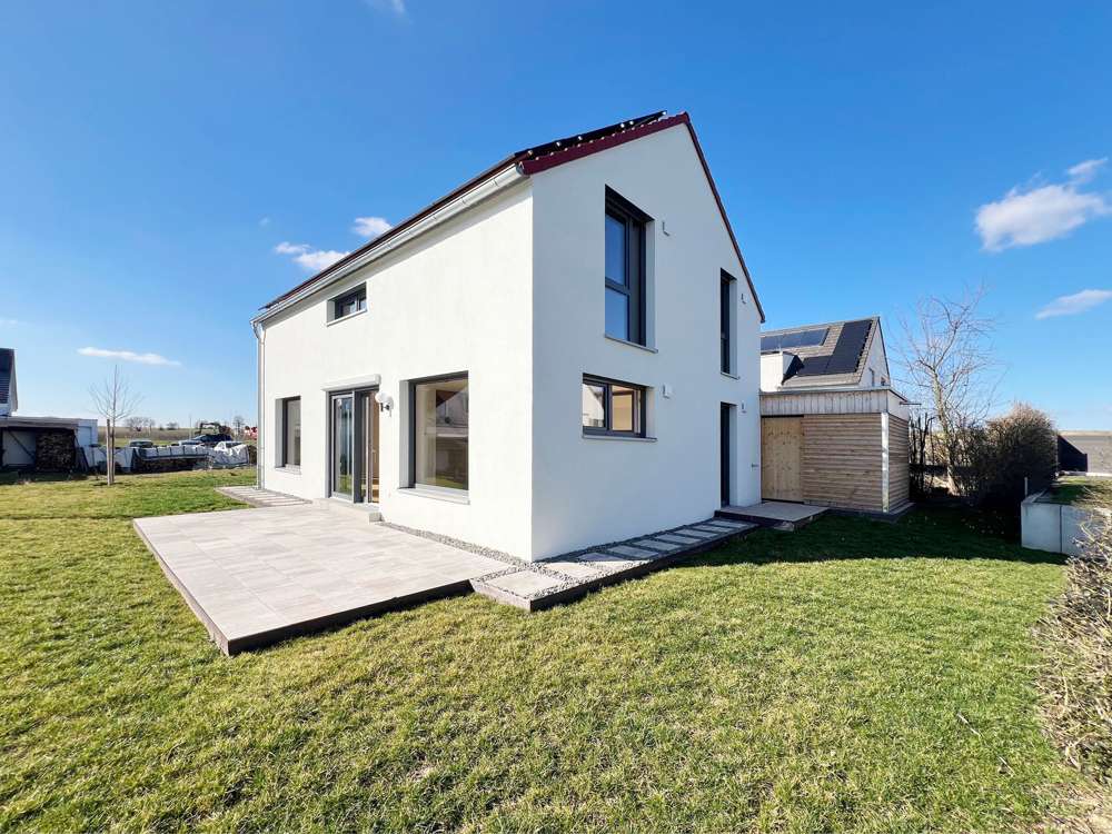 Thumbnail-Haus zum Mieten in Köngen 2.220,00 € 137.89 m²