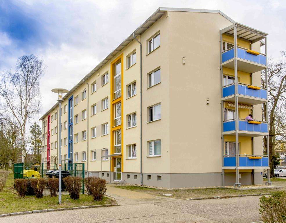 Thumbnail-Wohnung zum Mieten in Hoyerswerda 350,00 € 65.95 m²