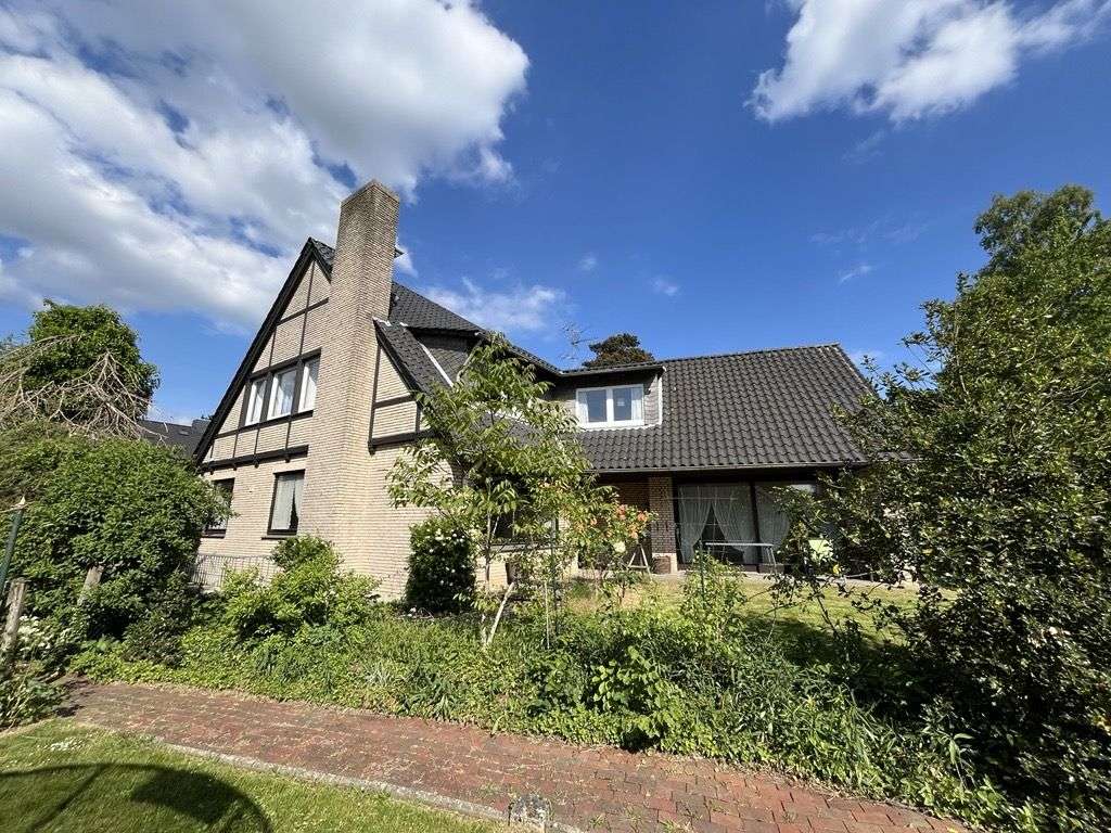 Thumbnail-Haus zum Kaufen in Bünde 300.000,00 € 224 m²