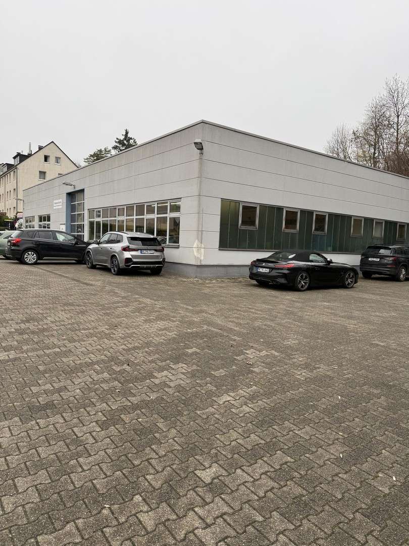 Thumbnail-Halle in Velbert 3.600,00 € 527 m²