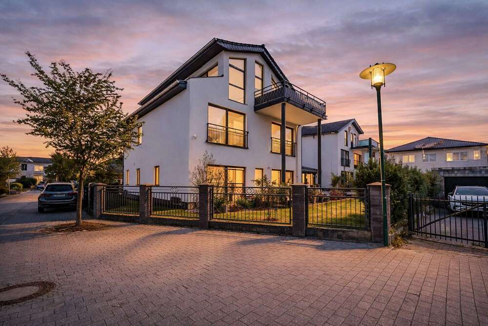 Thumbnail-Haus zum Kaufen in Potsdam 1.100.000,00 € 316 m²